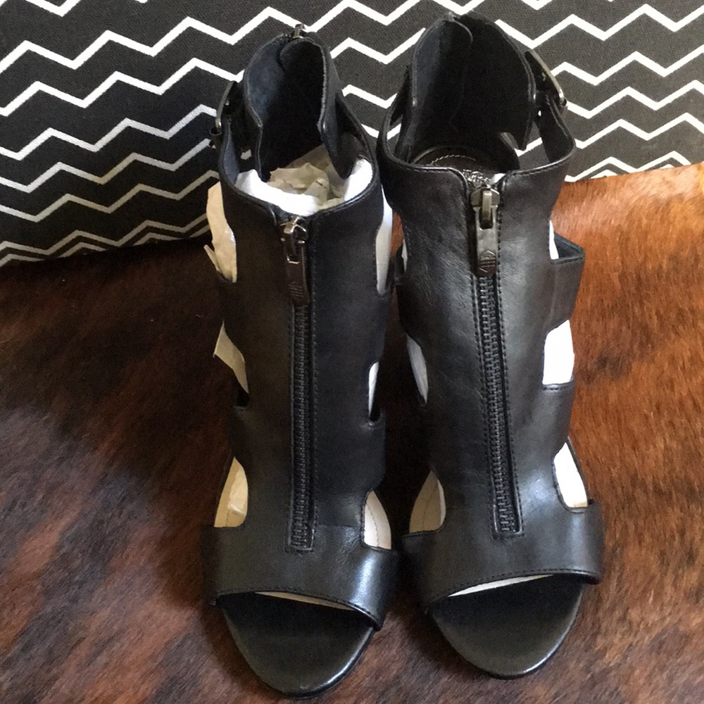 Brand new Vince Camuto